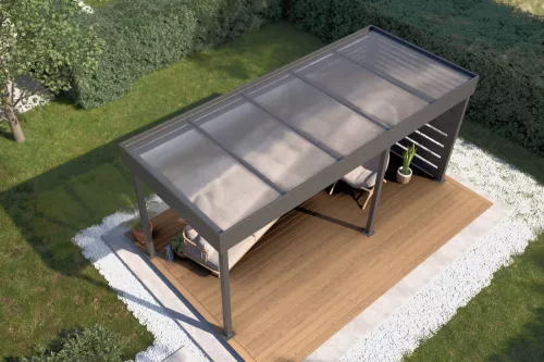 Pergola STUK mit Wandverkleidung und Polycarbonat-Stegplattendach